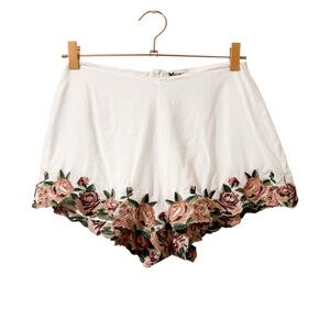 Show Me Your Mumu Ashton Shorts Rosey Posey Embroidery White Floral Size Medium